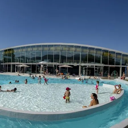 アパート 35m2 Terrasse Et Jardin Quartier Calme Au Centre De ルルド