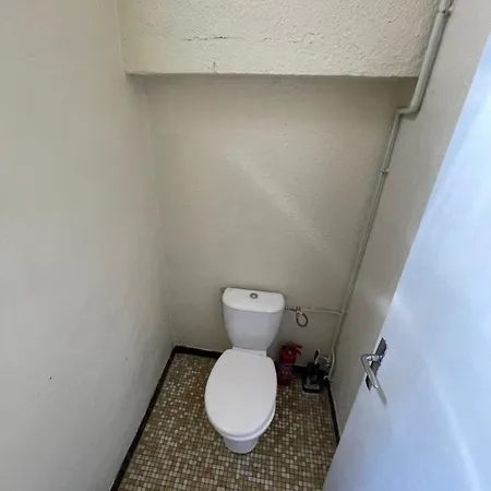 35m2 Terrasse Et Jardin Quartier Calme Au Centre De لورد