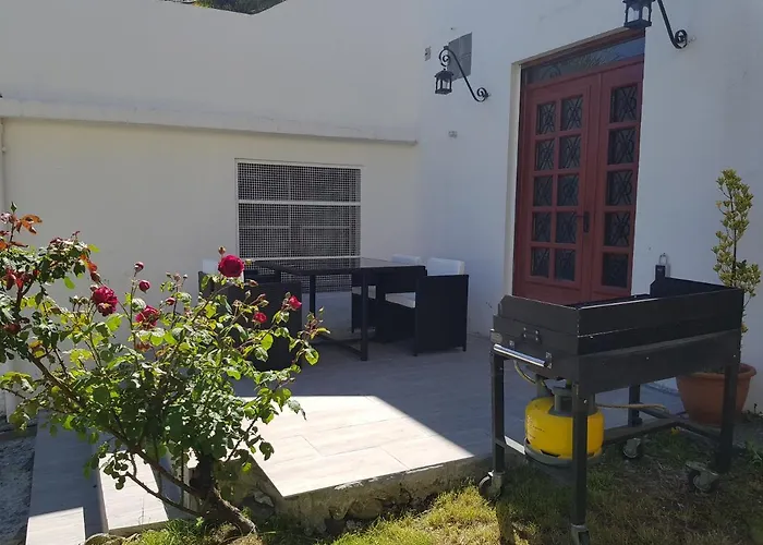 Apartment 35m2 Terrasse Et Jardin Quartier Calme Au Centre De *